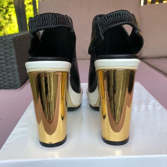 One of a kind sling back heels - Picture 9 of 12